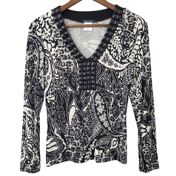 Boston Proper Animal Print V-Neck Top With Studded Neckline Size S - Picture 1 of 7